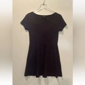 H&M Maroon Navy Blue Striped Skater Dress Womens Size Large (1230)